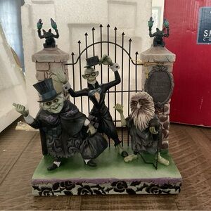 Disney Showcase Collection Jim Shore Haunted Mansion Hitchhiking Ghosts Glows
